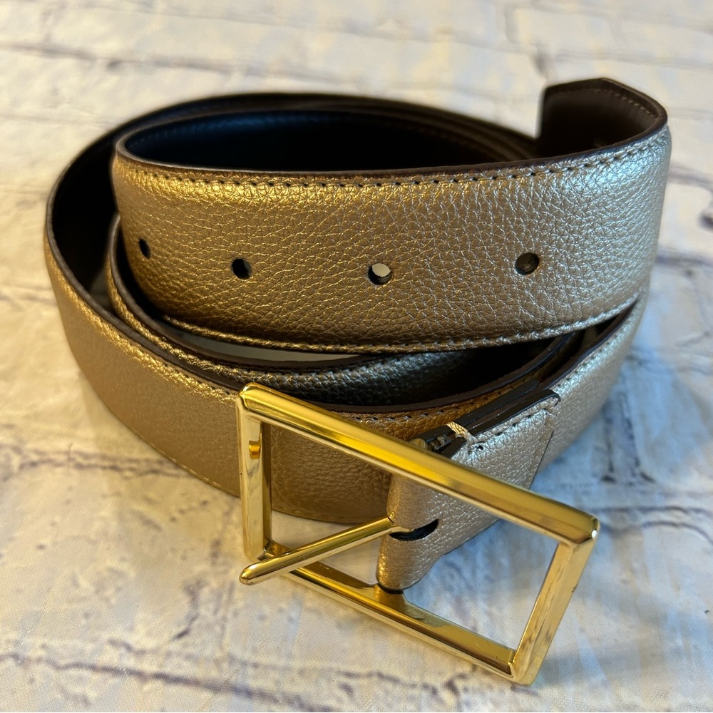 GOLD PEBBLE GRAIN NON LEATHER SHINY GOLD TON BUCKLE WOMENS BELT
